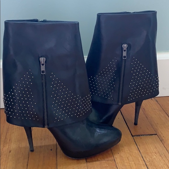 Black stud boots - Picture 3 of 5
